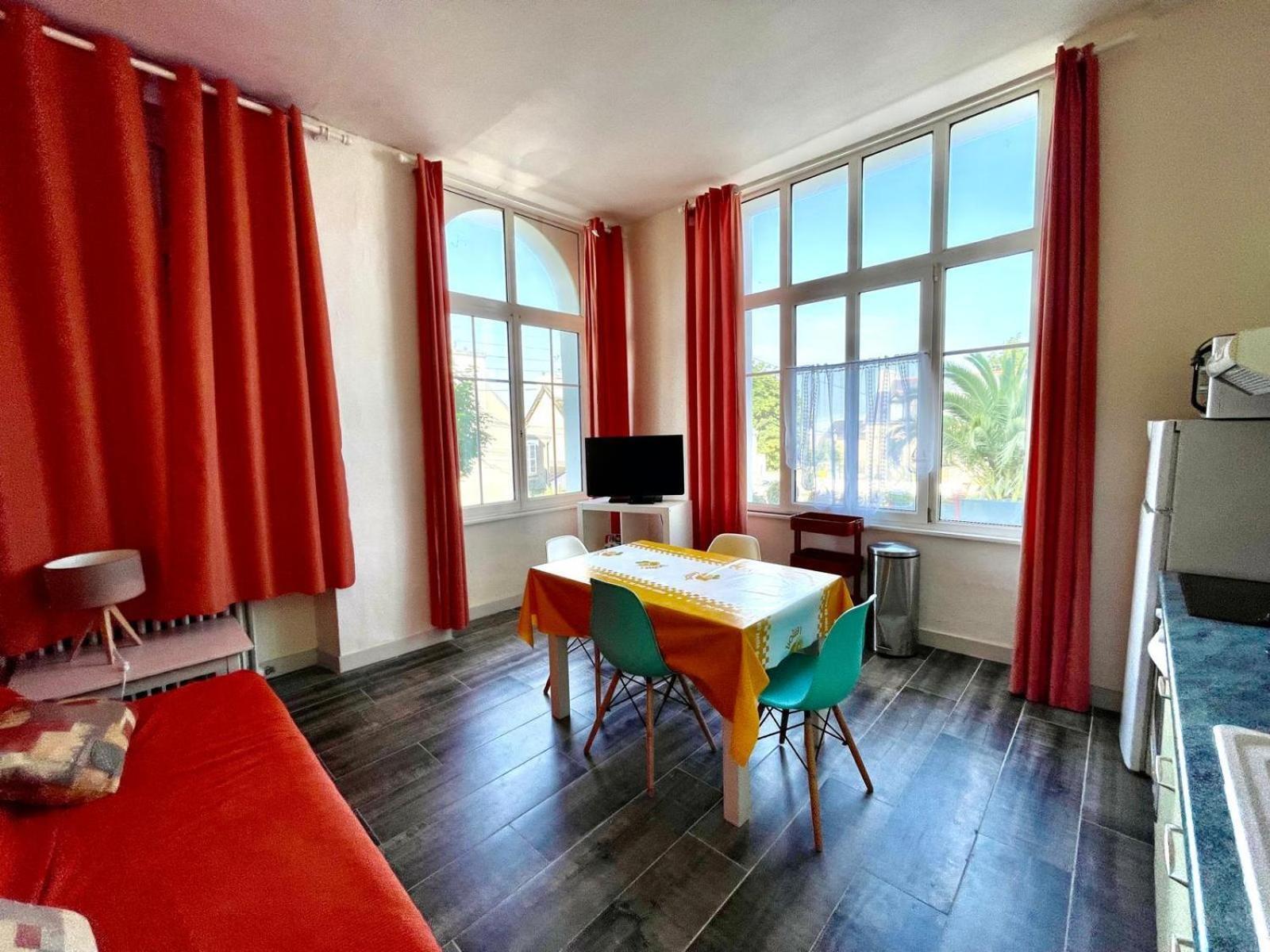 Residence Des Bains 카롱테크 외부 사진